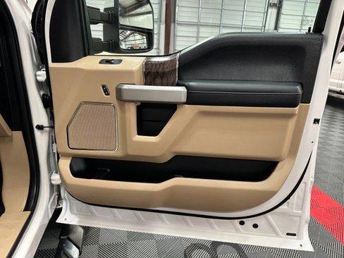 Used 2017 Ford F350 Lariat w/ FX4 Off-Road Package image 44