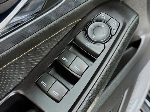 Used 2019 Chevrolet Traverse Premier w/ Redline Edition AWD/4WD image 18