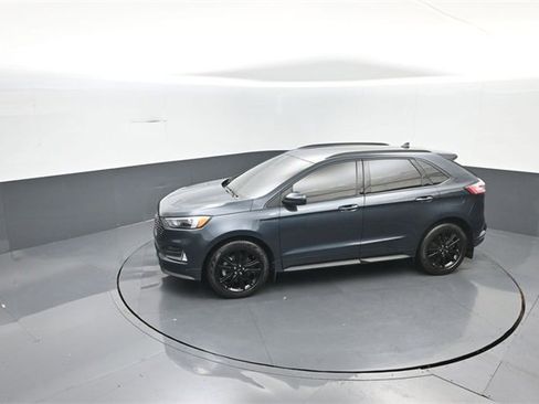Used 2022 Ford Edge ST-Line image 21