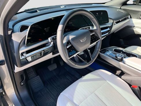 Used 2024 Cadillac Lyriq Luxury w/ LPO, Floor Liner Package AWD/4WD image 16