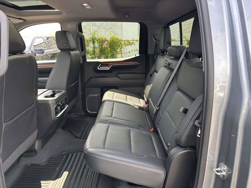 Used 2023 GMC Sierra 1500 Denali w/ Denali Reserve Package AWD/4WD image 14