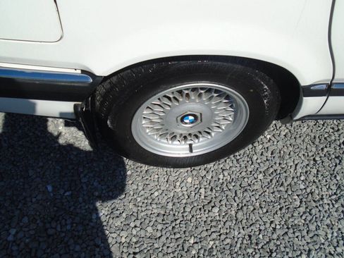 Used 1994 BMW 740i RWD image 12