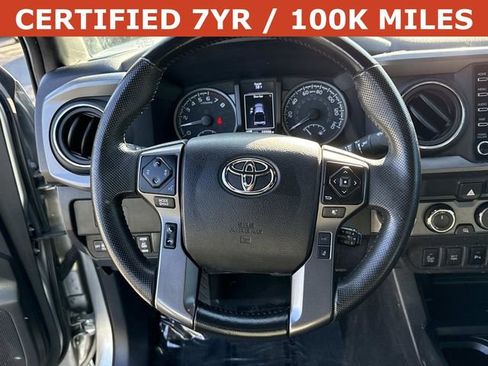 Used 2022 Toyota Tacoma TRD Off-Road w/ Technology Package image 18