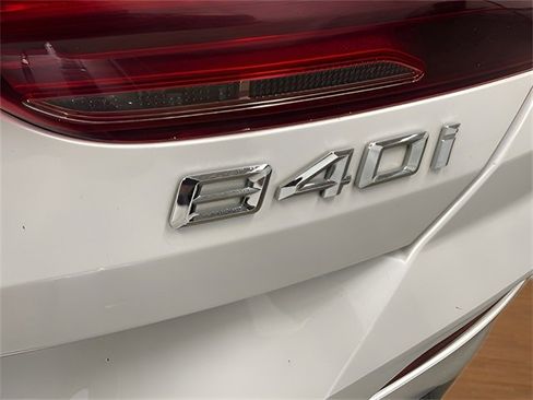 Used 2022 BMW 840i Coupe image 8