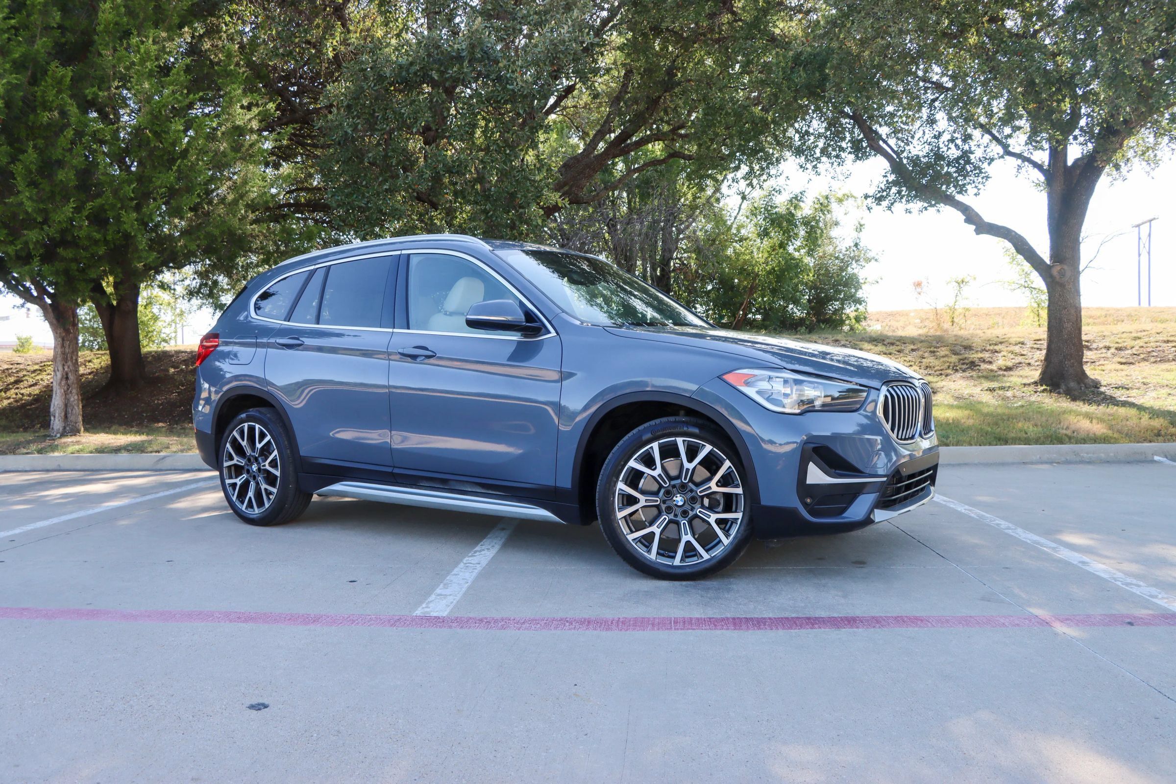 Used 2021 BMW X1 sDrive28i w/ Convenience Package FWD image 1