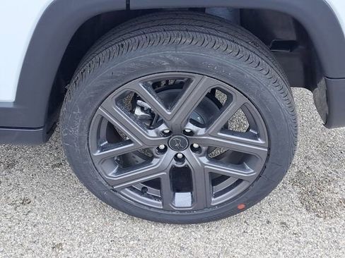 New 2026 Jeep Compass Limited image 26