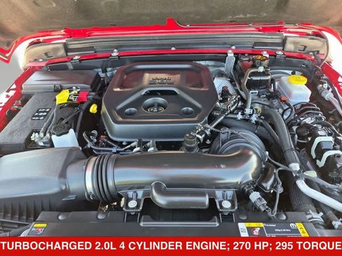Used 2025 Jeep Wrangler Unlimited Rubicon AWD/4WD image 13