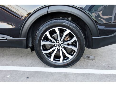 Used 2023 Ford Explorer ST-Line w/ Class IV Trailer Tow Package image 35