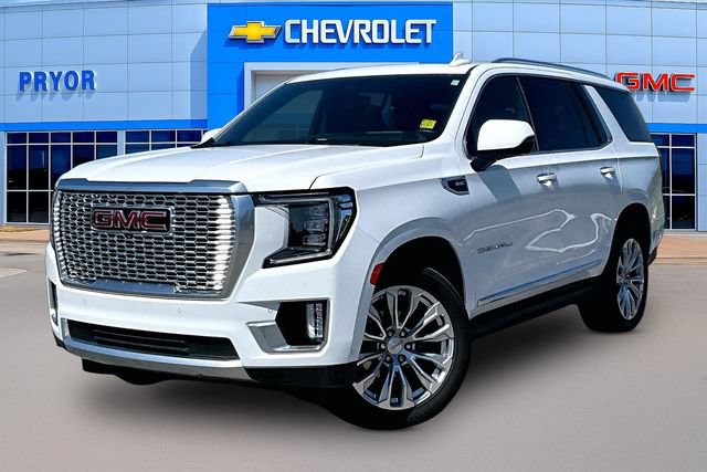 Used 2024 GMC Yukon Denali w/ Advanced Technology Package AWD/4WD image 3