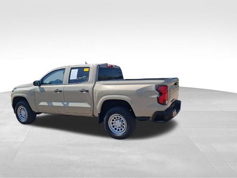 Used 2024 Chevrolet Colorado W/T image 8