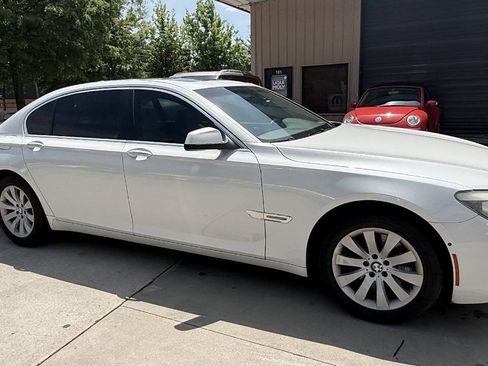 Used 2009 BMW 750Li RWD image 15