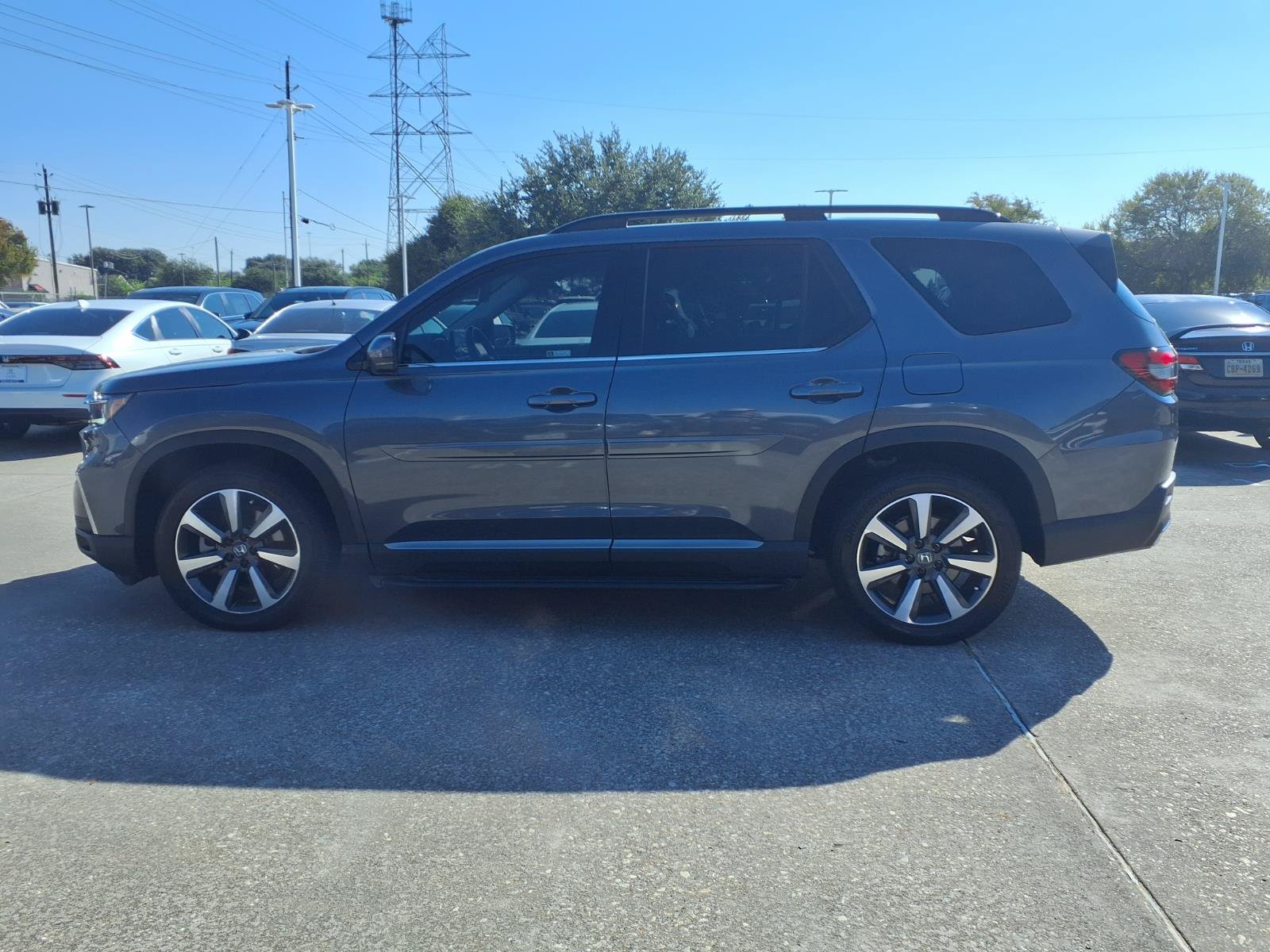 Used 2024 Honda Pilot Elite image 24