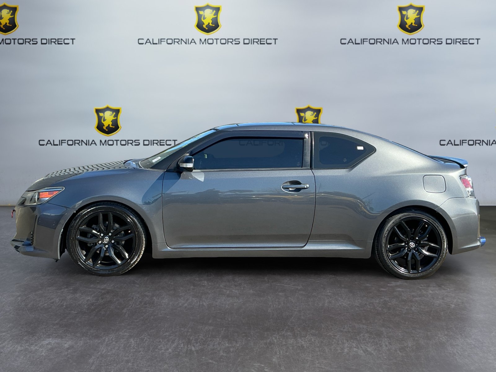 Used 2015 Scion tC FWD image 8