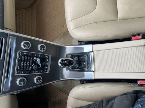 Used 2015 Volvo XC60 T5 Platinum image 21