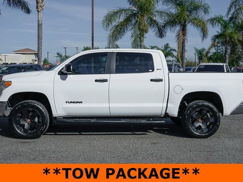 Used 2017 Toyota Tundra SR5 w/ SR5 Upgrade Package image 4