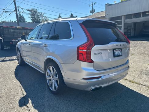 Used 2016 Volvo XC90 T6 Inscription w/ Vision Package AWD/4WD image 3