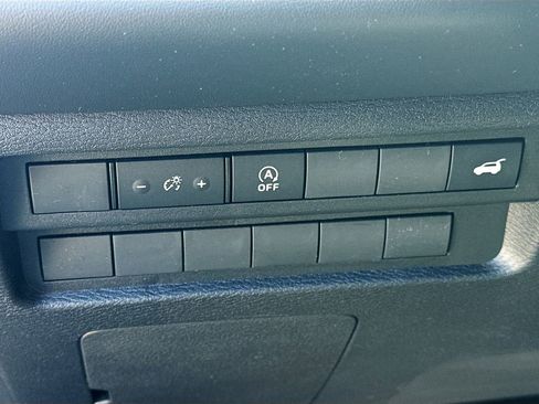 New 2026 Mitsubishi Outlander SE image 10