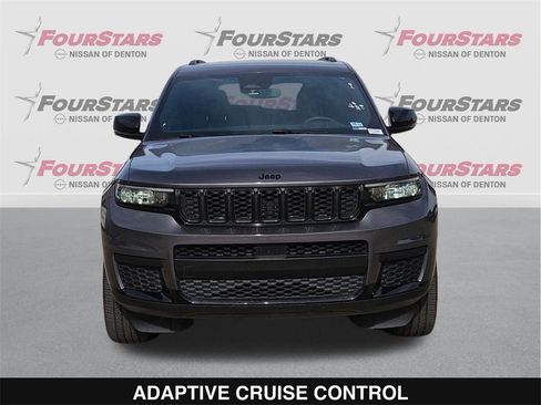 Used 2023 Jeep Grand Cherokee L Laredo image 10