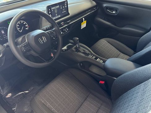 New 2027 Honda HR-V LX image 10