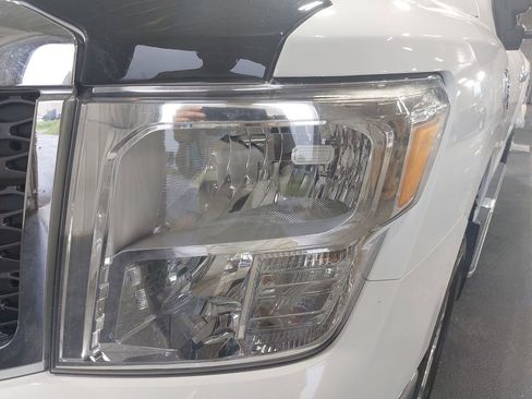Used 2017 Nissan Titan SV AWD/4WD image 83