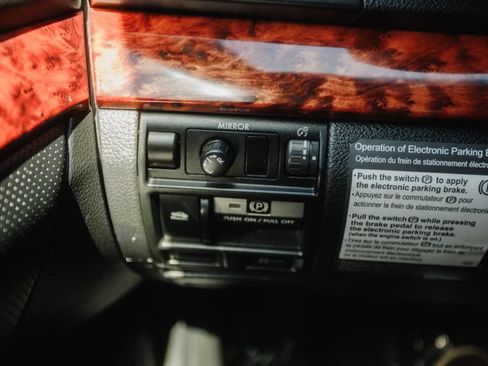 Used 2011 Subaru Outback 2.5i Limited image 18