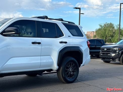 Certified 2026 Toyota 4Runner SR5 RWD image 10