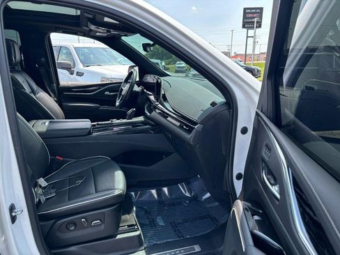 Used 2022 Cadillac Escalade Sport w/ Touring Package AWD/4WD image 11
