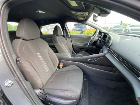 New 2026 Hyundai Elantra Sport FWD image 35