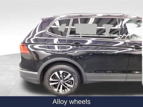 Used 2024 Volkswagen Tiguan S image 17