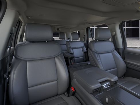 New 2026 Ford Expedition Active RWD image 10