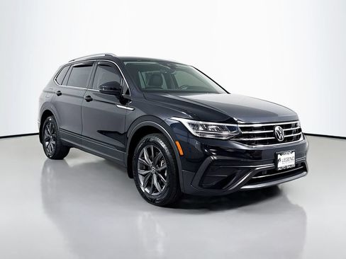 Used 2022 Volkswagen Tiguan SE AWD/4WD image 3