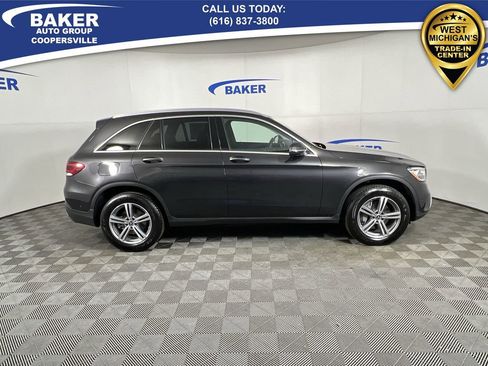 Used 2021 Mercedes-Benz GLC 300 4MATIC image 10