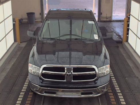 Used 2017 RAM 1500 Classic SLT RWD image 2