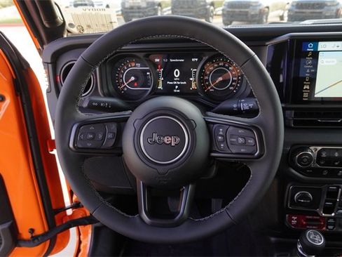 New 2025 Jeep Gladiator Rubicon image 25