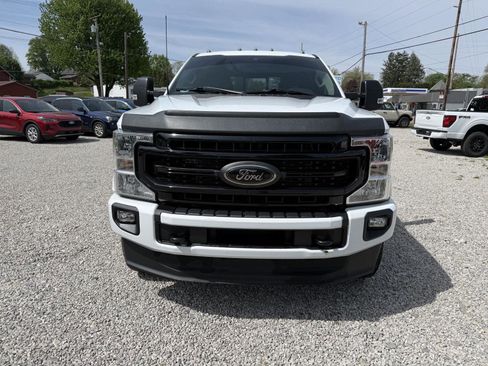 Used 2022 Ford F250 XLT w/ Black Appearance Package AWD/4WD image 2