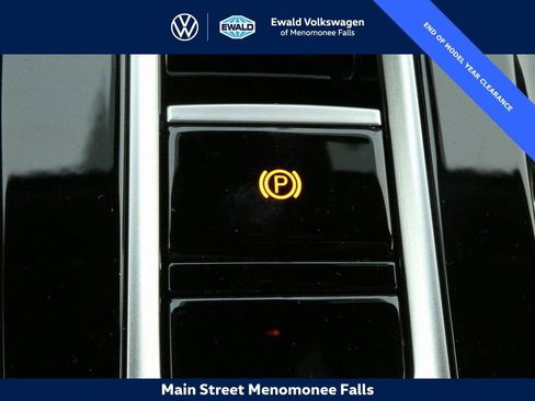 New 2025 Volkswagen Atlas Cross Sport SE AWD/4WD image 14