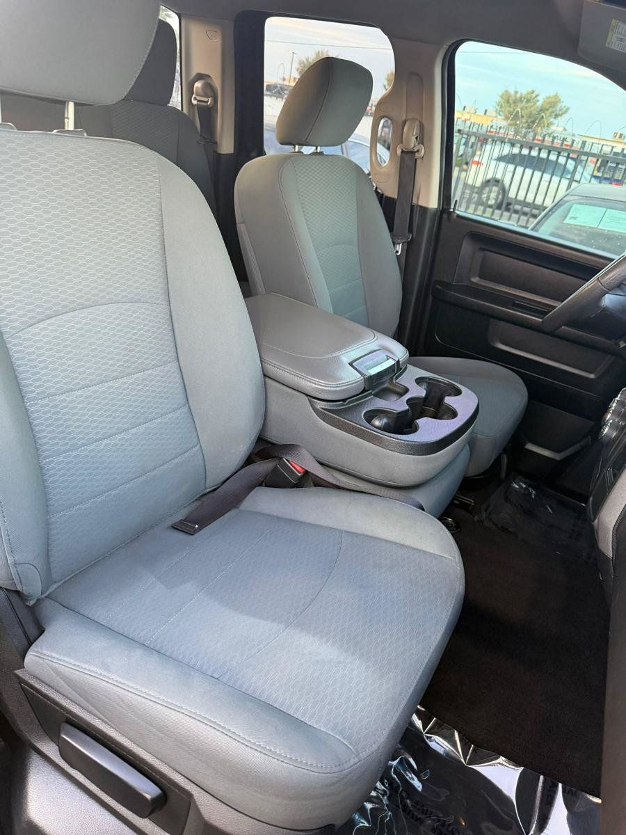 Used 2018 RAM 1500 Express w/ Black Ram 1500 Express Group RWD image 13
