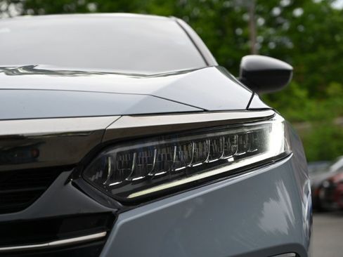 Used 2022 Honda Accord Sport image 9