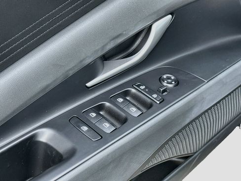 New 2026 Hyundai Elantra Hybrid FWD image 8