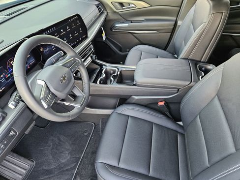 New 2026 Chevrolet Traverse LT w/ Midnight/Sport Edition FWD image 15