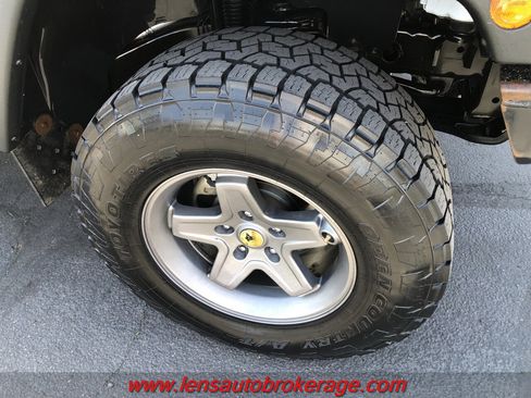 Used 2014 Jeep Wrangler Unlimited Rubicon w/ Connectivity Group image 25