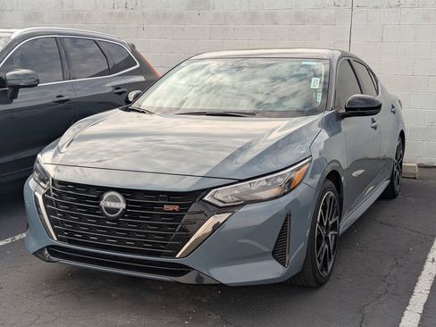 Used 2024 Nissan Sentra SR image 2