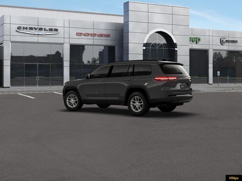 New 2026 Jeep Grand Cherokee L 2WD image 4