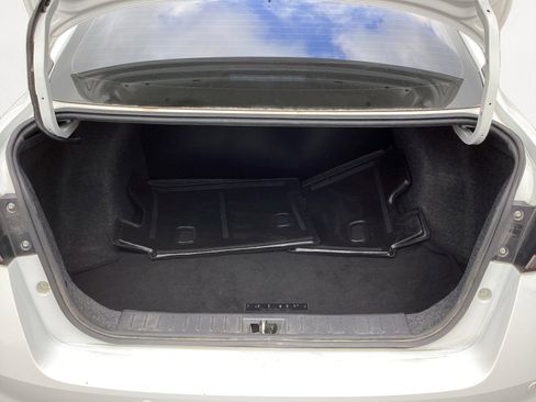 Used 2023 Nissan Versa S image 16