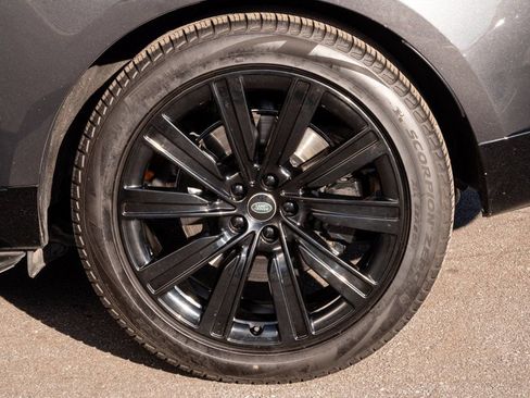 Used 2023 Land Rover Range Rover SE image 39