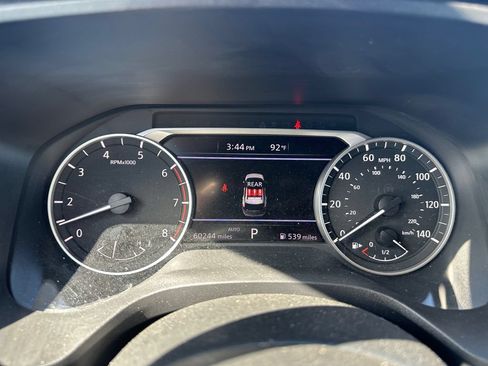 Used 2024 Nissan Rogue S AWD/4WD image 19