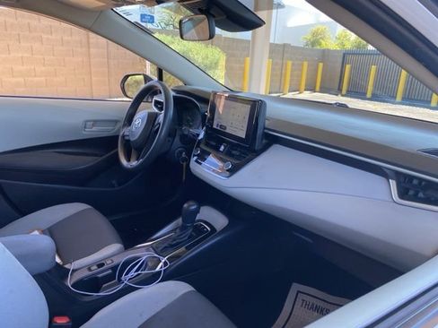 Used 2024 Toyota Corolla LE image 5