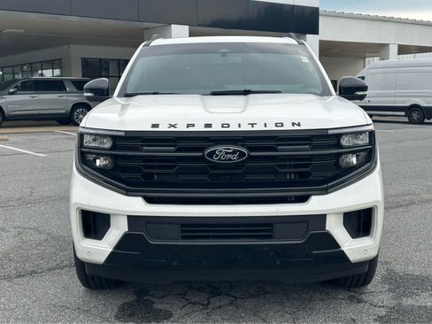 Used 2025 Ford Expedition Max Platinum w/ Stealth Appearance Package AWD/4WD image 5