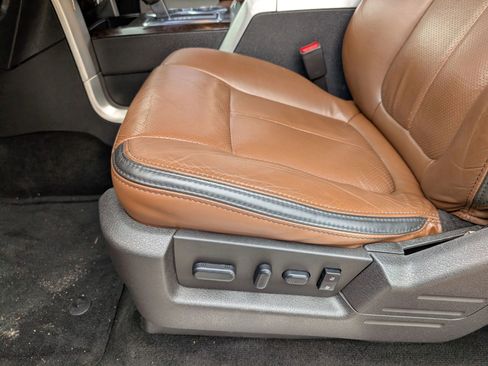 Used 2013 Ford F150 Platinum image 14