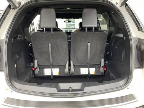 Used 2018 Ford Explorer XLT w/ Equipment Group 202A image 13